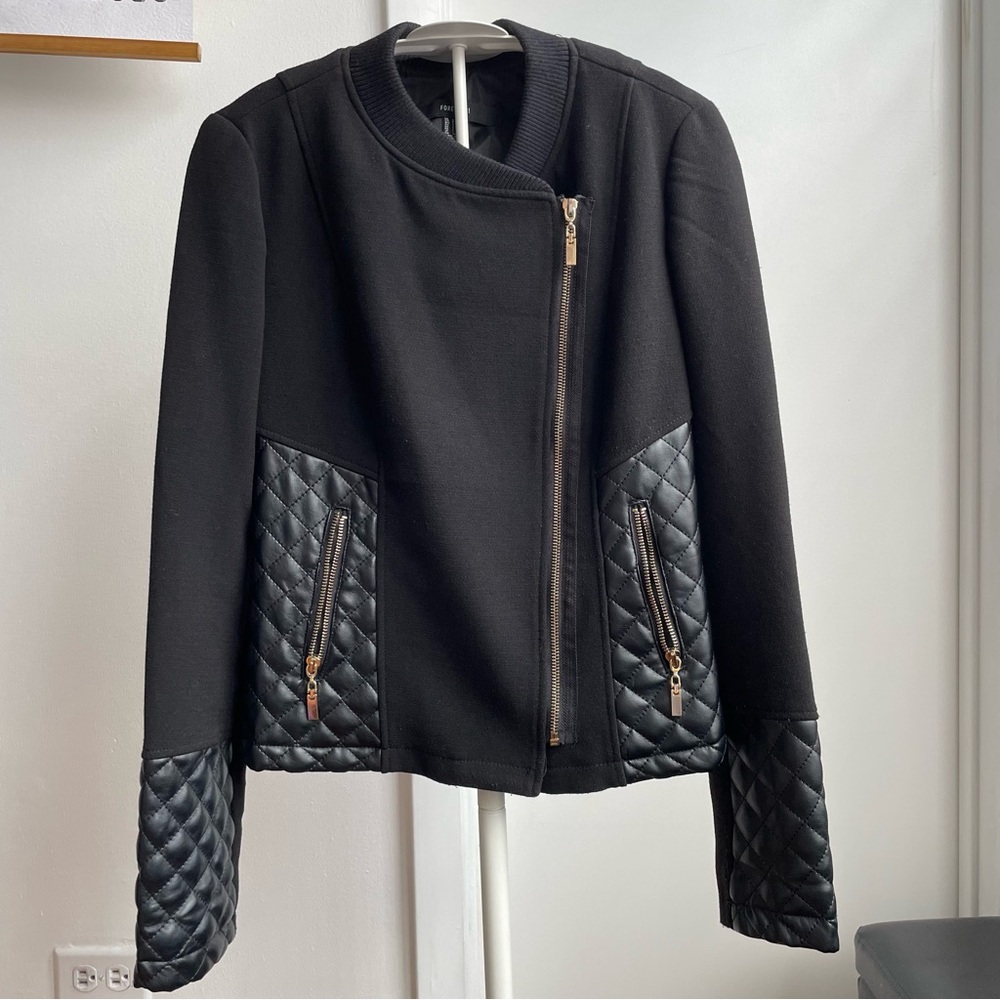 Forever 21 Black Jacket with Quilted Details - Picture 1 of 11
